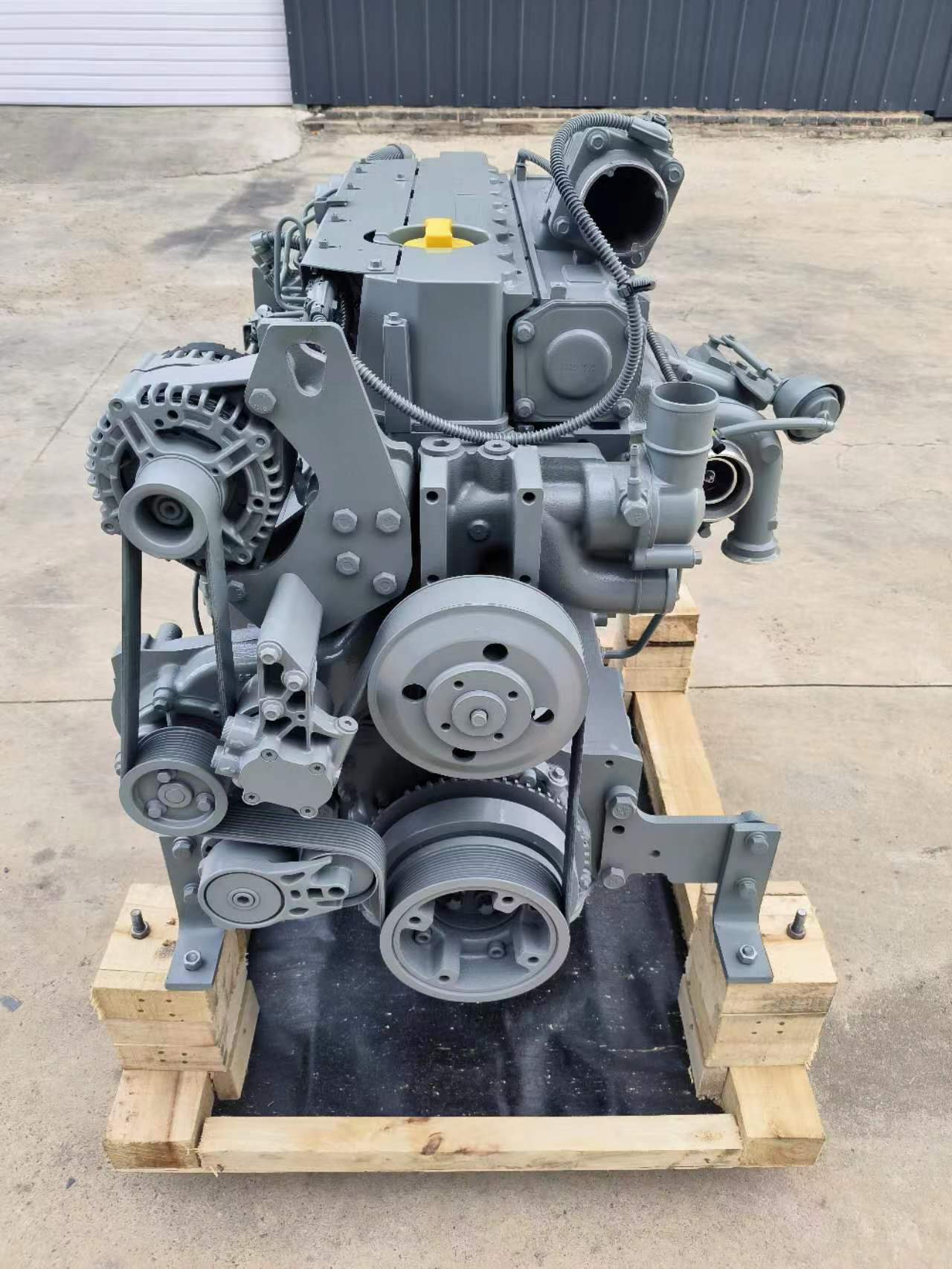 DEUTZ TCD2013 L04 2V ENGINE ASSEMBLY 